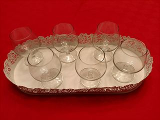 Sei bicchieri cognac firmati Martell con vassoio