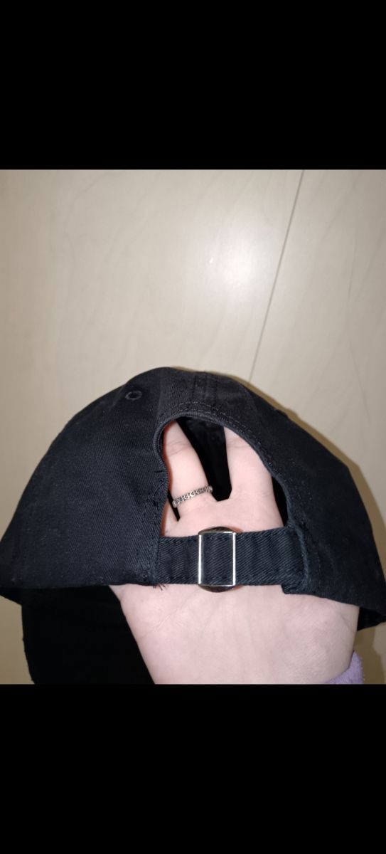 Cappello diesel nero