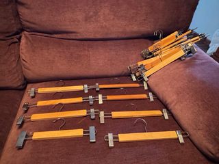 Perchas de madera