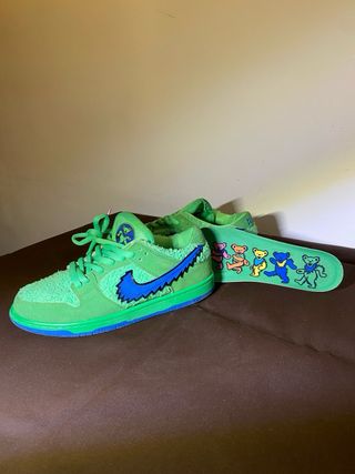Nike SB Dunk Low Grateful Dead