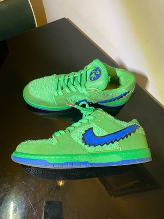 Nike SB Dunk Low Grateful Dead