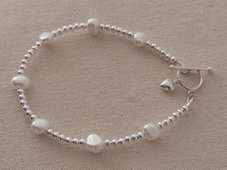 Pulsera, plata ley y perlas 