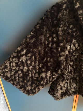 Pelliccia sintetica nera