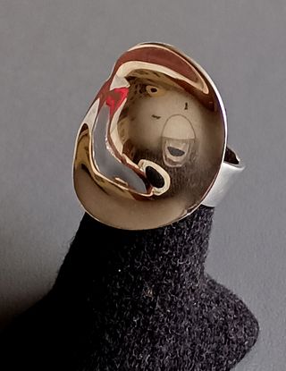 Precioso anillo de plata