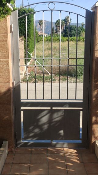 Puertas acero / hierro