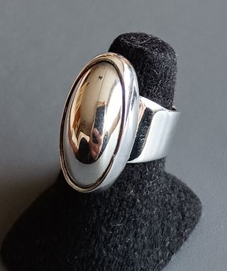 Precioso anillo de plata