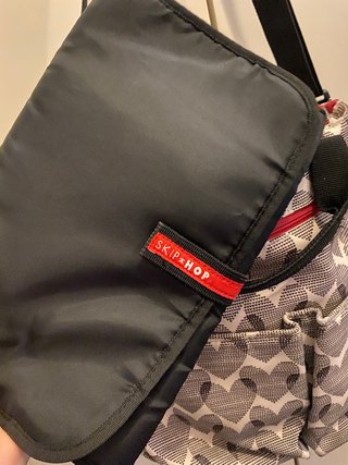 Bolsa para carrito o silla de bebé. Marca Skip hop