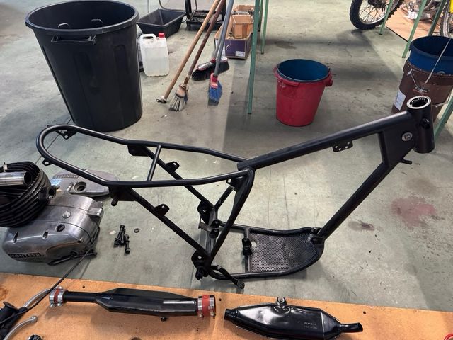 Chasis de montesa cota 247 numerado 