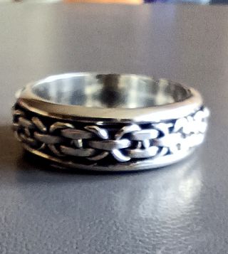 Bonito anillo de plata