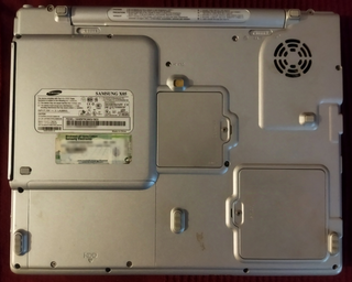 Portátil Samsung X05 2GB 32bits Firewire Vintage