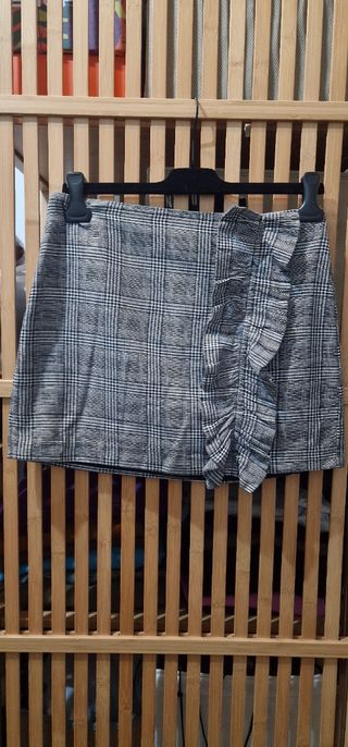 Minifalda de cuadros de mango