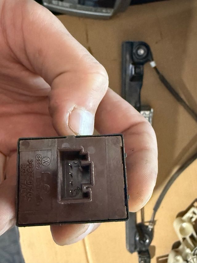 Elevalunas delantero izquiero seat altea