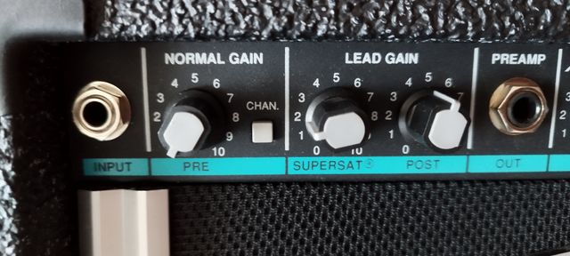 Amplificador Peavey Blazer 158