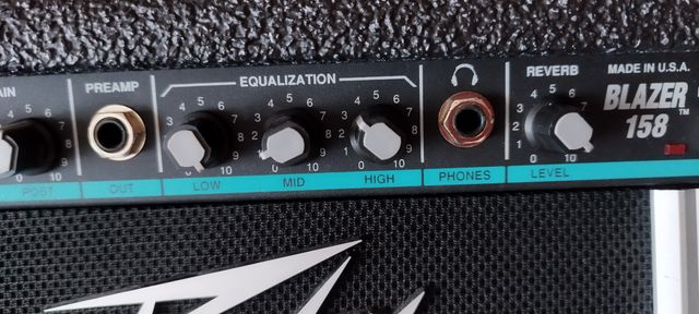 Amplificador Peavey Blazer 158