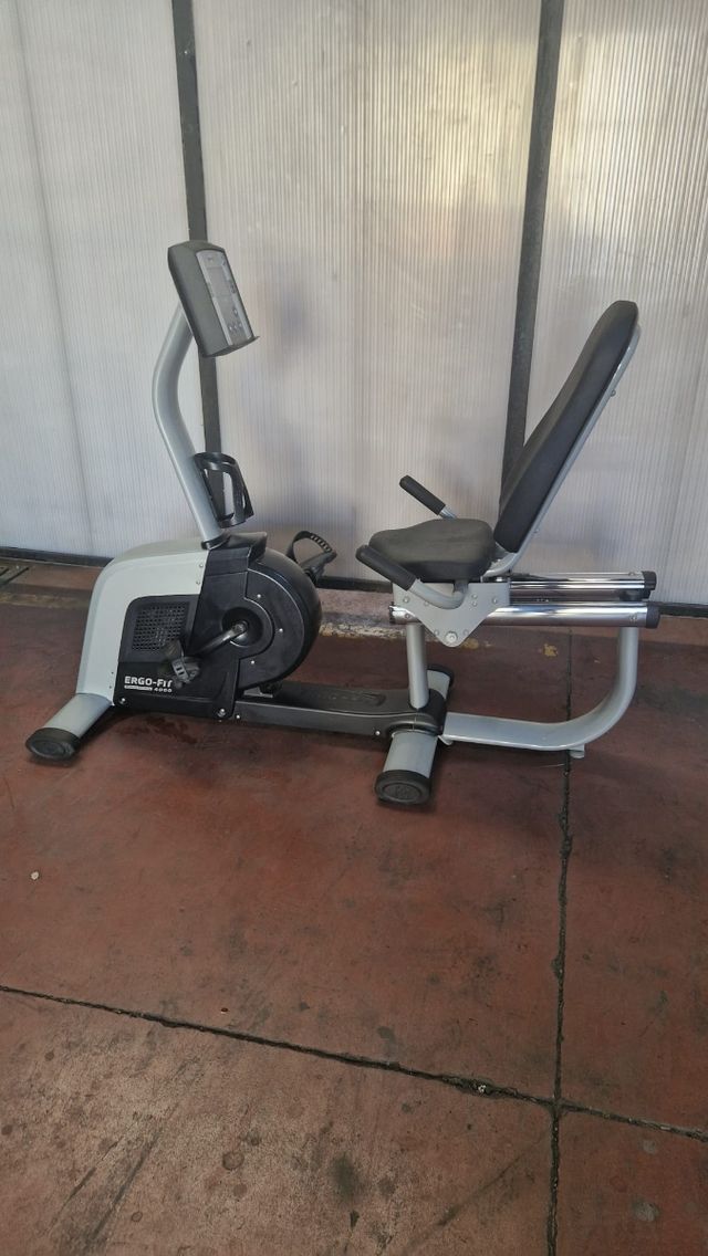 Última Bicicleta recumbent Ergofit 4000
