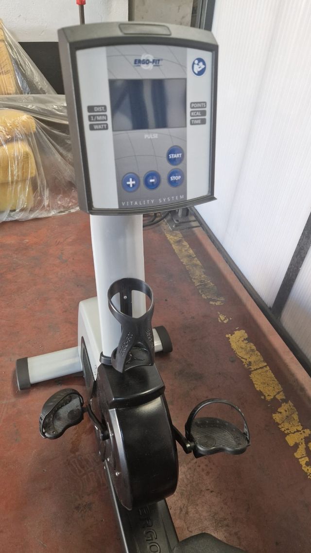 Última Bicicleta recumbent Ergofit 4000
