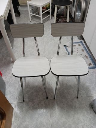 Sillas de cocina antigüas 30cada una