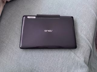 Portátil ASUS convertible en tablet