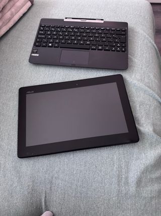 Portátil ASUS convertible en tablet