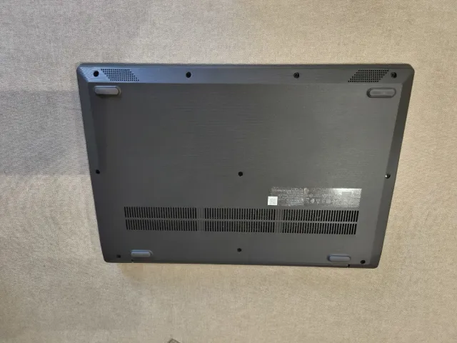 Ordenador portátil Lenovo V15-igl