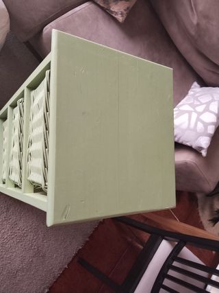 Estante verde con 4 cestitas