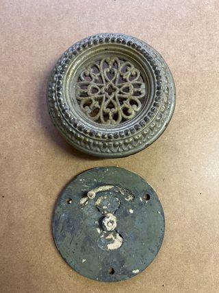 Mirilla hierro forjado dorada