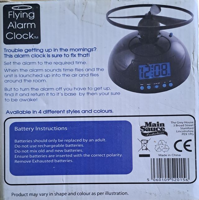 Flying Alarm Clock - Relógio despertador "Voador"
