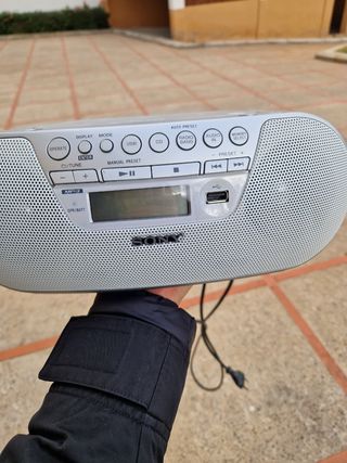 Compacto y reproductor de musica