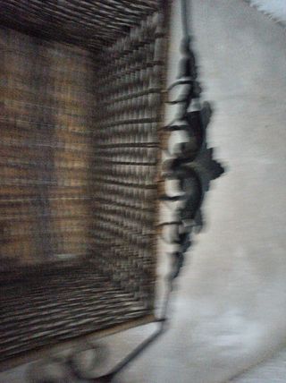 Cesta mimbre. 