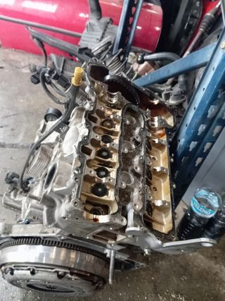 9808067580 culata Citroen C4 1.2 2017