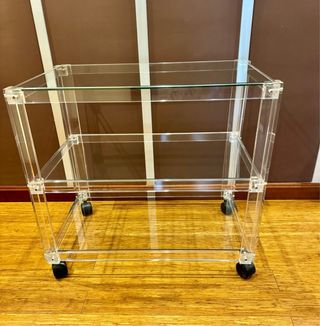 Mesa TV METACRILATO en estado óptimo