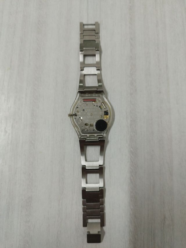 Reloj swatch ultra plano