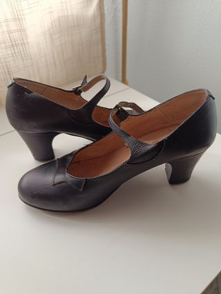 Zapatos de flamenca femenino
