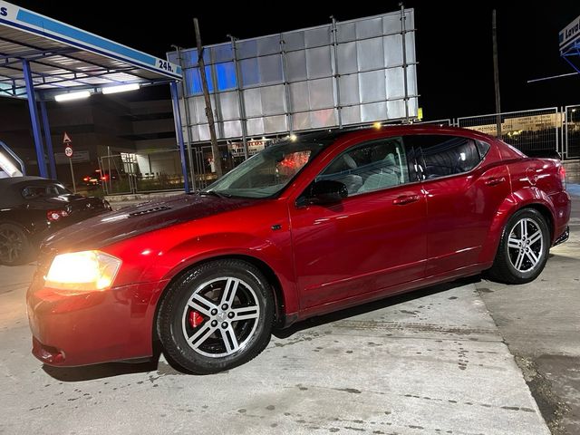 Dodge Avenger 211cv
