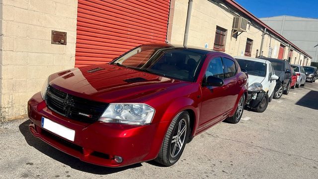 Dodge Avenger 211cv