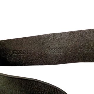 DKNY Cinturón mujer cuero negro.