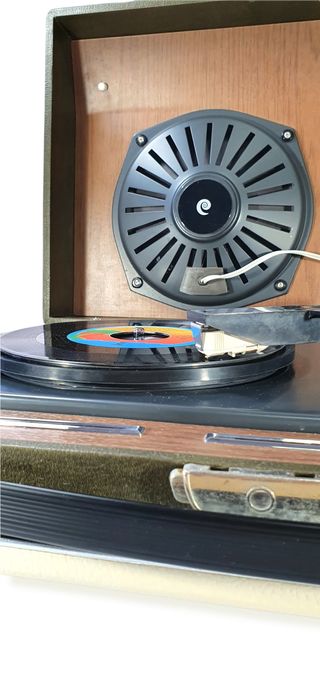 COSMO CONVER 1000 Tocadiscos portátil vintage.