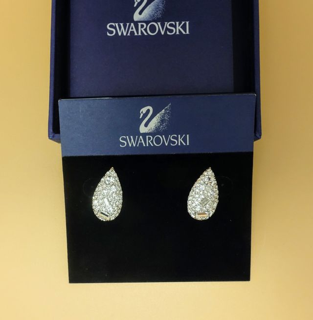 SWAROVSKI Pendientes.