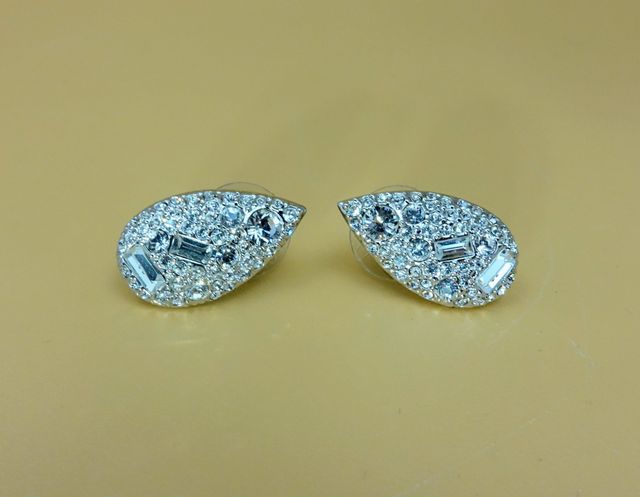 SWAROVSKI Pendientes.
