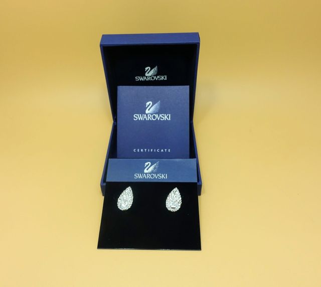 SWAROVSKI Pendientes.