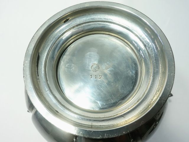 Etain D'art Juego de café francés hecho de estaño y madera.