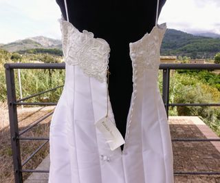 Vestido de novia modelo 2490 de la firma Patricia Avendaño
