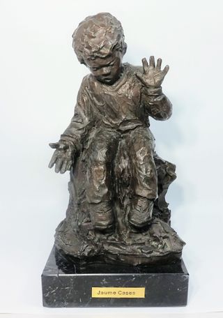 Escultura bronce niño diseño Jaume Cases