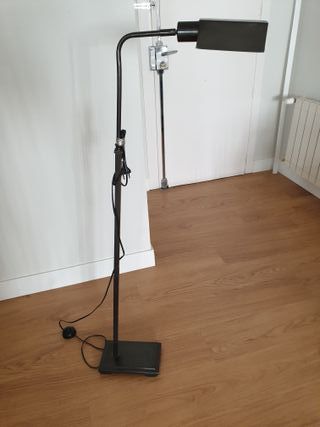 BECARA. LAMPARA DE PIE