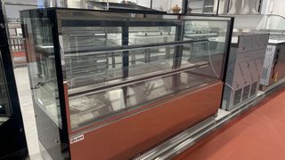 Vitrina expositora refrigerada