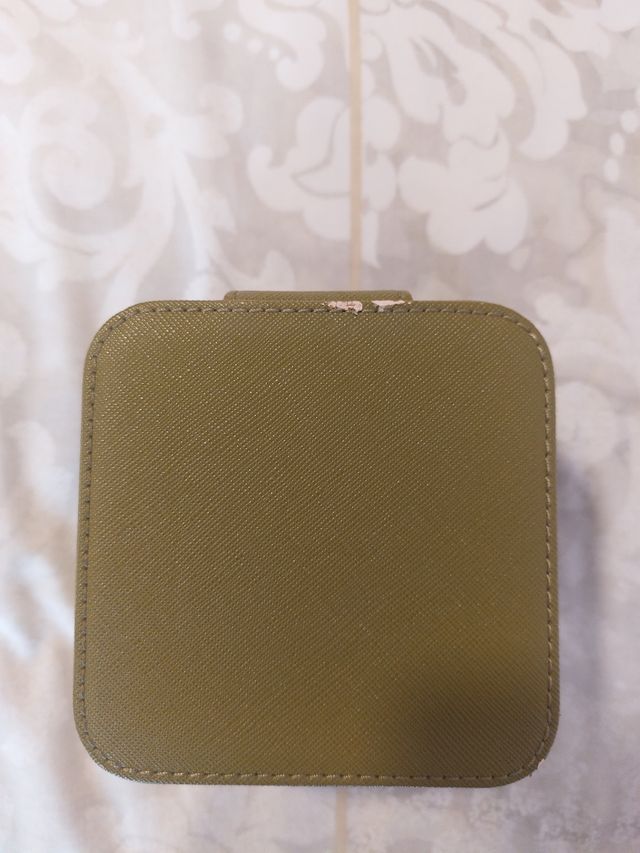 Joyero Tous con desgastes