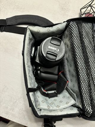 Camara de fotos canon eos 1100d