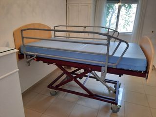 Cama articulada con colchón seminueva de 105cm!!