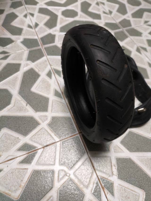 Cámara y cubierta rueda 8,5" Xiaomi m-365