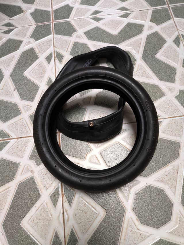 Cámara y cubierta rueda 8,5" Xiaomi m-365